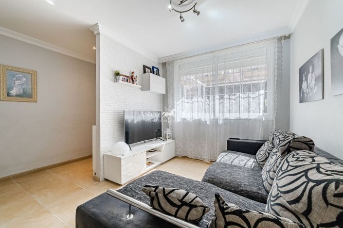 Image No.4-3 Bed House for sale