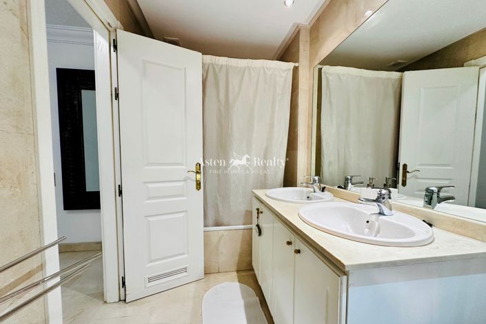 Image No.11-Appartement de 3 chambres à vendre à Playa del Duque