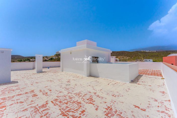 Image No.15-2 Bed Flat for sale