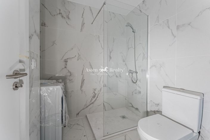 Image No.6-2 Bed Flat for sale