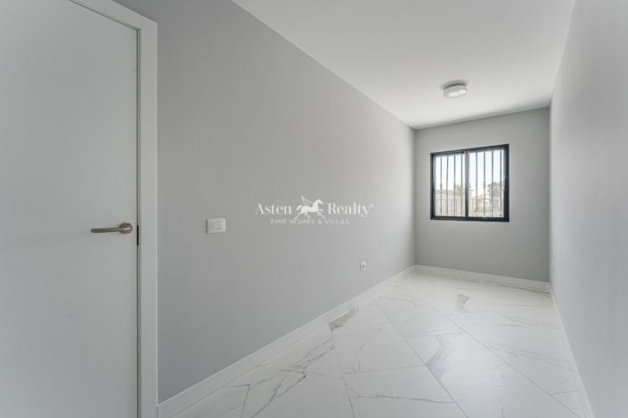 Image No.14-4 Bed Apartment for sale