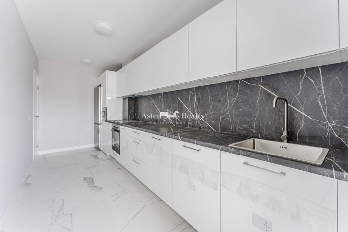 Image No.3-4 Bed Apartment for sale