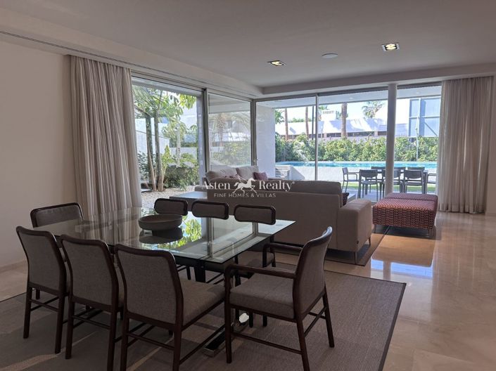 Image No.7-4 Bed Villa for sale