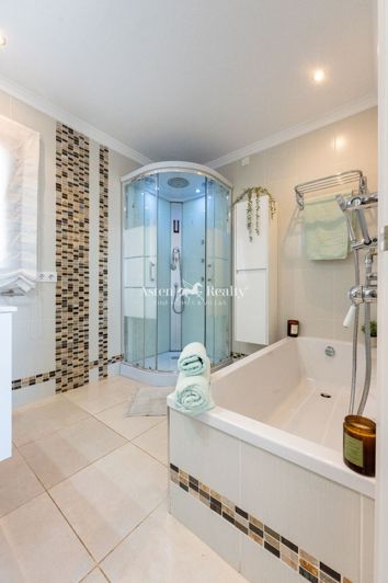 Image No.15-4 Bed Villa for sale