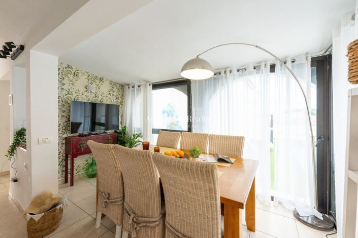 Image No.18-4 Bed Villa for sale