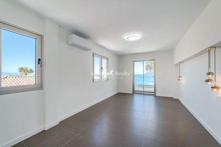 Image No.27-7 Bed Villa for sale