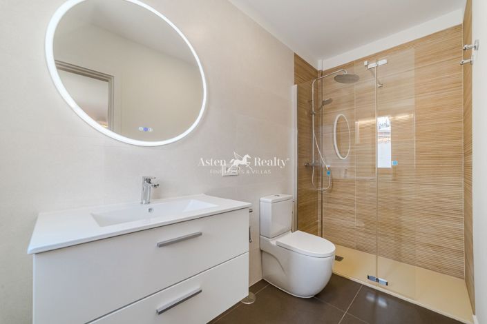 Image No.36-7 Bed Villa for sale