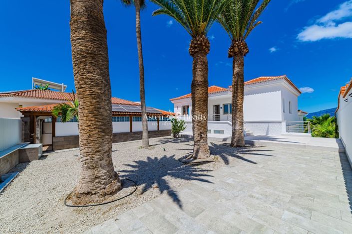 Image No.39-7 Bed Villa for sale