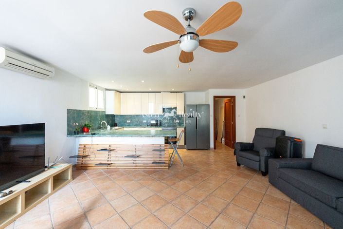 Image No.24-8 Bed Villa for sale