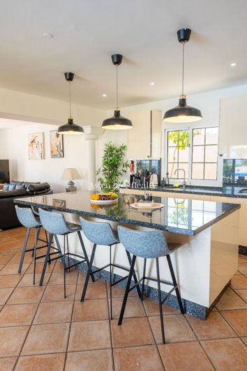 Image No.6-8 Bed Villa for sale