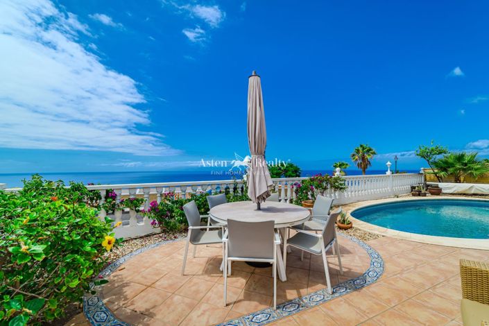 Image No.1-Villa de 3 chambres à vendre à Puerto de Santiago