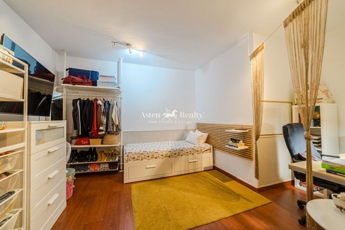 Image No.18-3 Bed House for sale