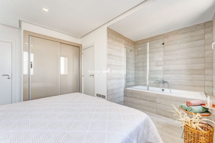 Image No.16-3 Bed Apartment for sale