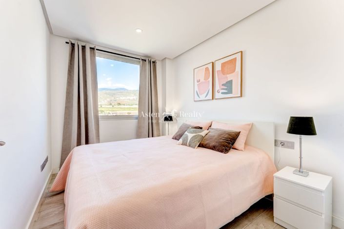 Image No.21-3 Bed Apartment for sale