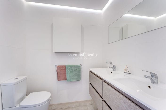 Image No.23-3 Bed Apartment for sale