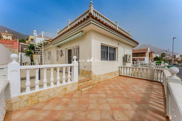 Image No.2-Villa de 3 chambres à vendre à Adeje