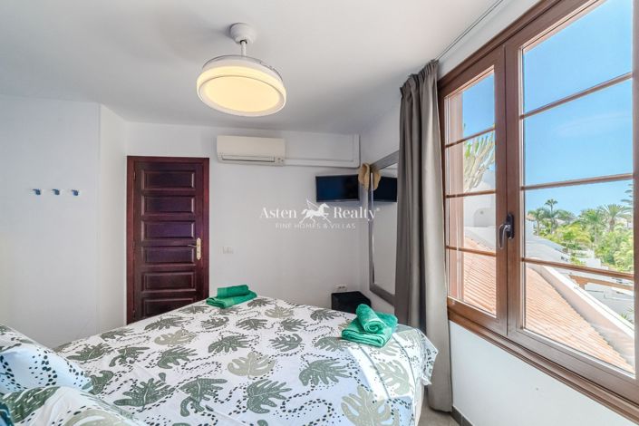 Image No.12-1 Bed Flat for sale