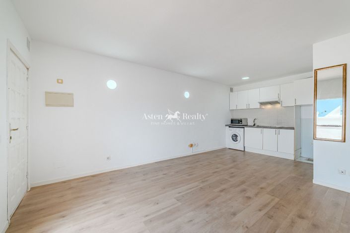 Image No.3-Studio for sale
