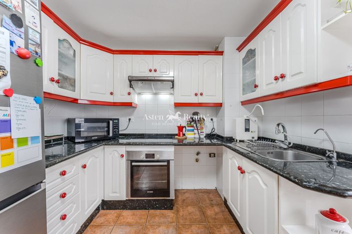 Image No.2-3 Bed Flat for sale