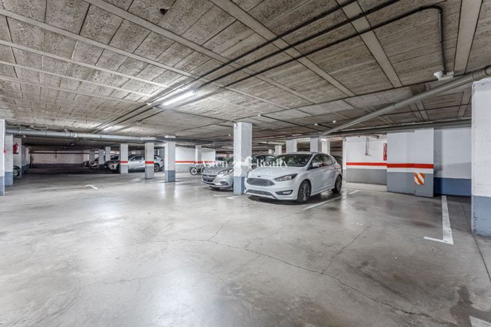 Image No.25-3 Bed Flat for sale