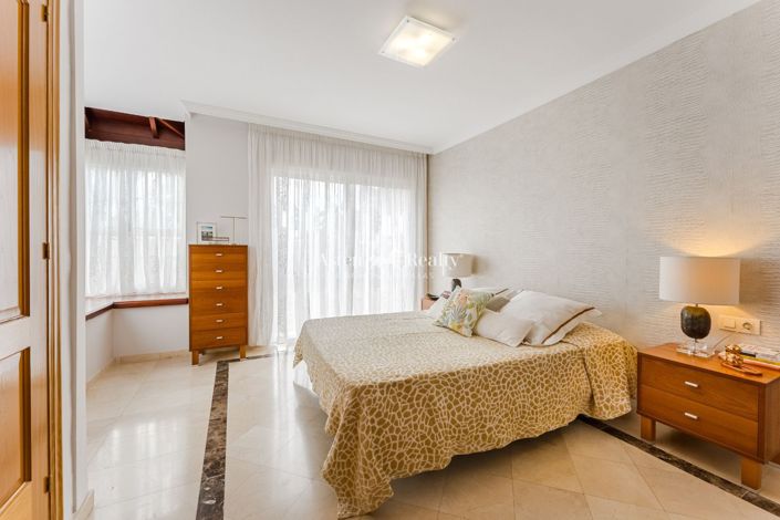 Image No.25-4 Bed Villa for sale