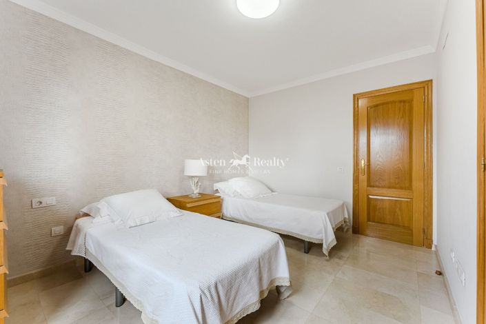 Image No.30-4 Bed Villa for sale