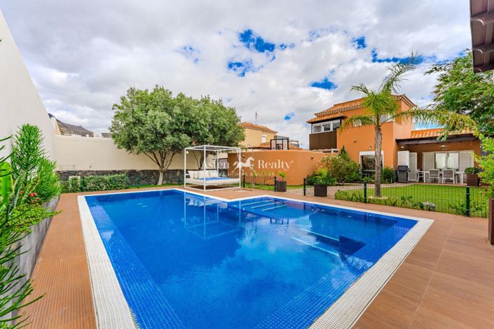 Image No.9-4 Bed Villa for sale