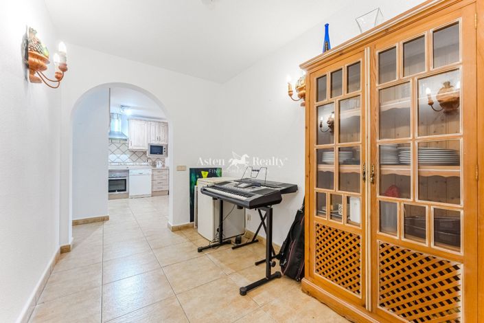 Image No.8-3 Bed Apartment for sale