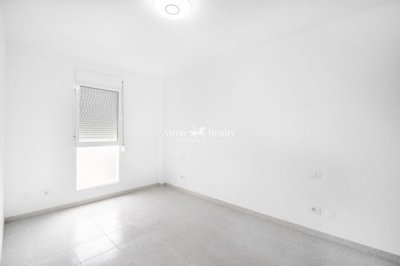 21878252