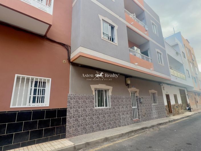 Image No.1-Propriété de 10 chambres à vendre à Espagne