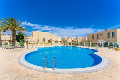 1 - El Medano, House