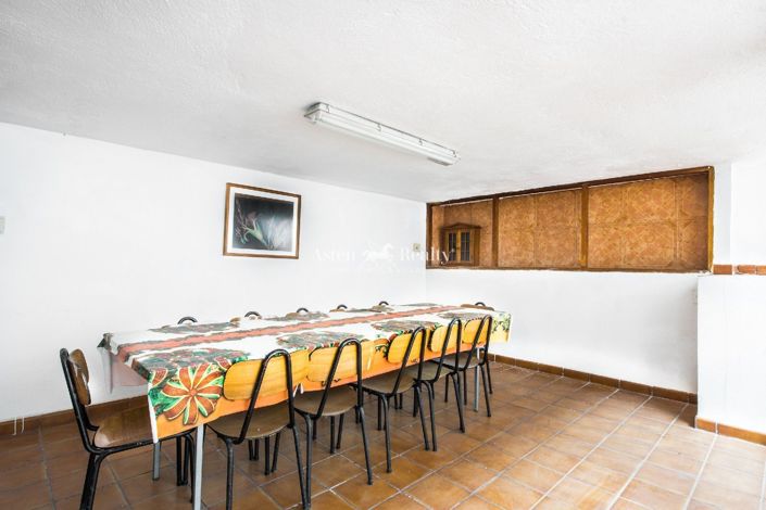 Image No.15-3 Bed House for sale