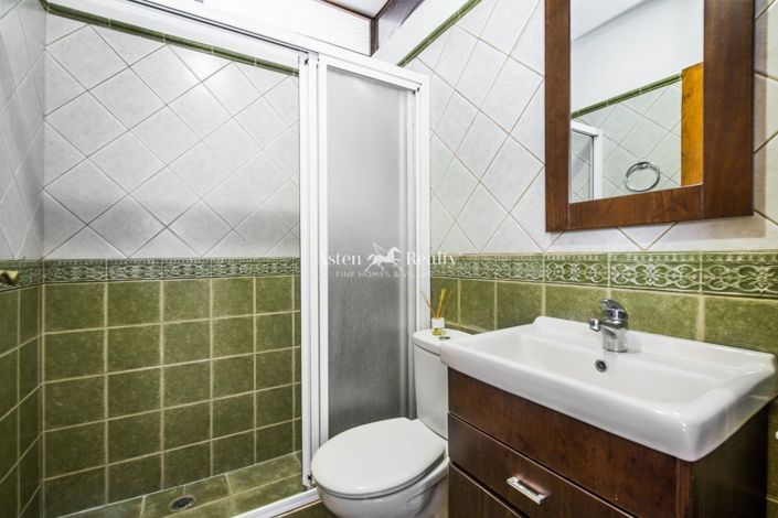 Image No.16-3 Bed House for sale