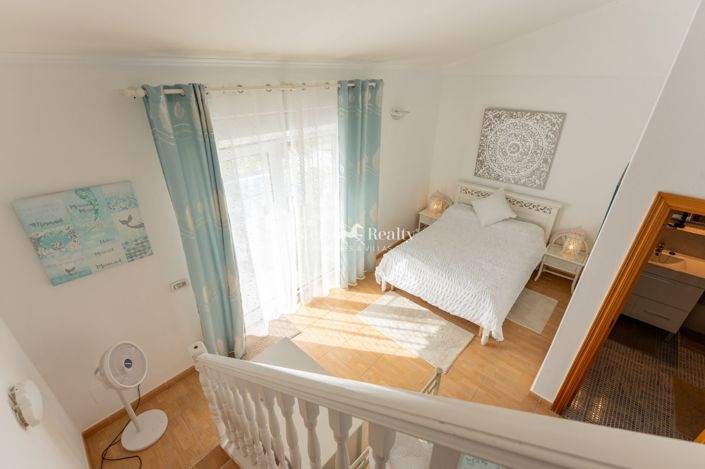 Image No.13-11 Bed Villa for sale