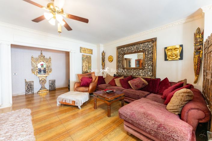 Image No.17-11 Bed Villa for sale