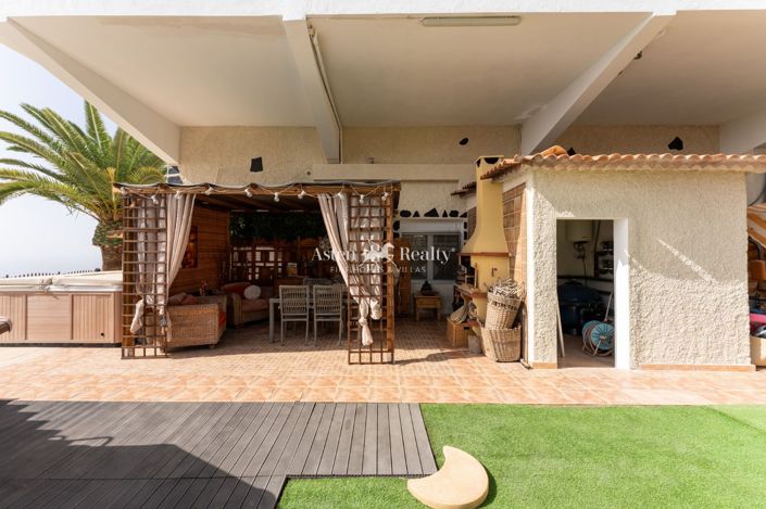 Image No.31-11 Bed Villa for sale