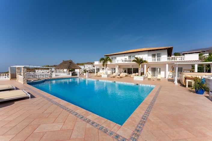 Image No.45-11 Bed Villa for sale