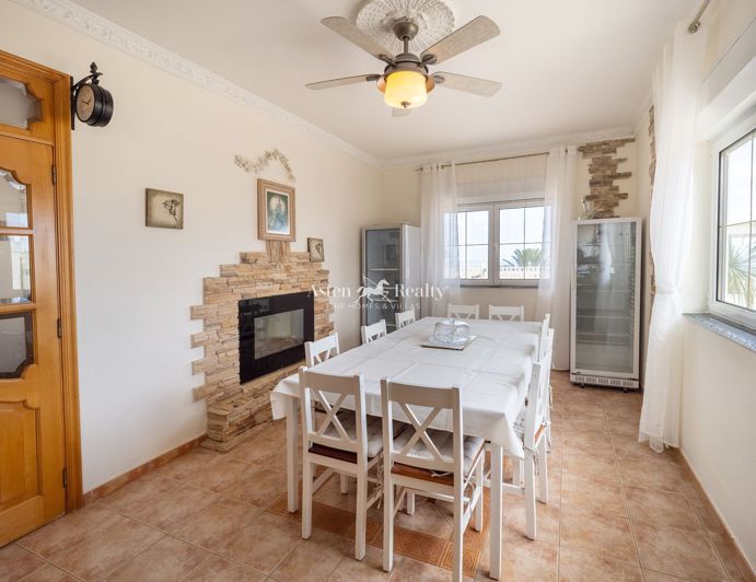 Image No.57-11 Bed Villa for sale