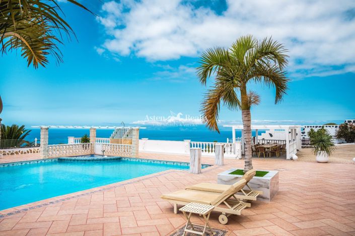 Image No.68-11 Bed Villa for sale