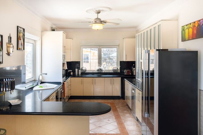 Image No.69-11 Bed Villa for sale