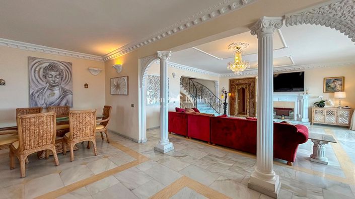 Image No.72-11 Bed Villa for sale