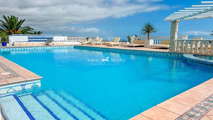 Image No.86-11 Bed Villa for sale