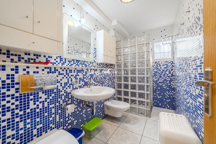 Image No.10-1 Bed Apartment for sale