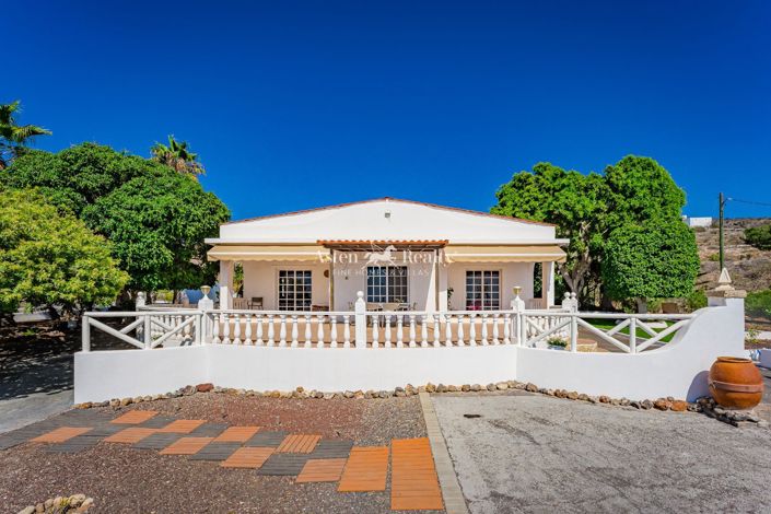 Image No.3-Villa de 5 chambres à vendre à Guia de Isora