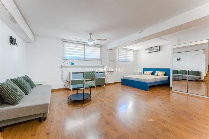 Image No.17-3 Bed House for sale