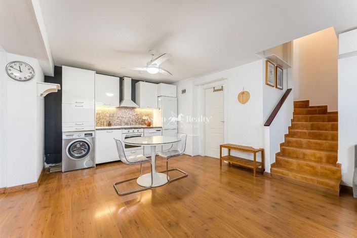 Image No.19-3 Bed House for sale