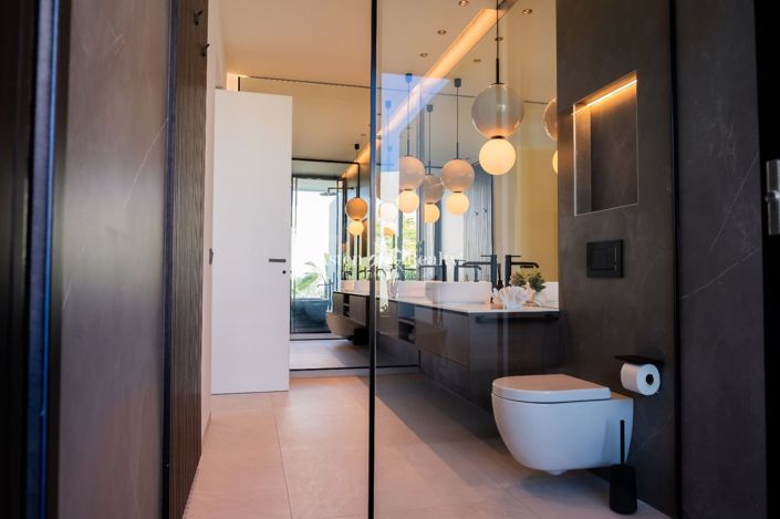 Image No.11-4 Bed Villa for sale