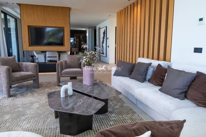 Image No.19-4 Bed Villa for sale