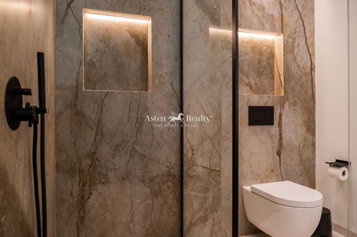 Image No.24-4 Bed Villa for sale