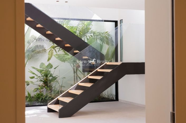 Image No.26-4 Bed Villa for sale